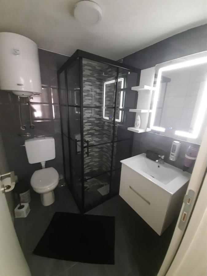 Adrijana 2 Apartmani Vrnjacka Banja Ngoại thất bức ảnh